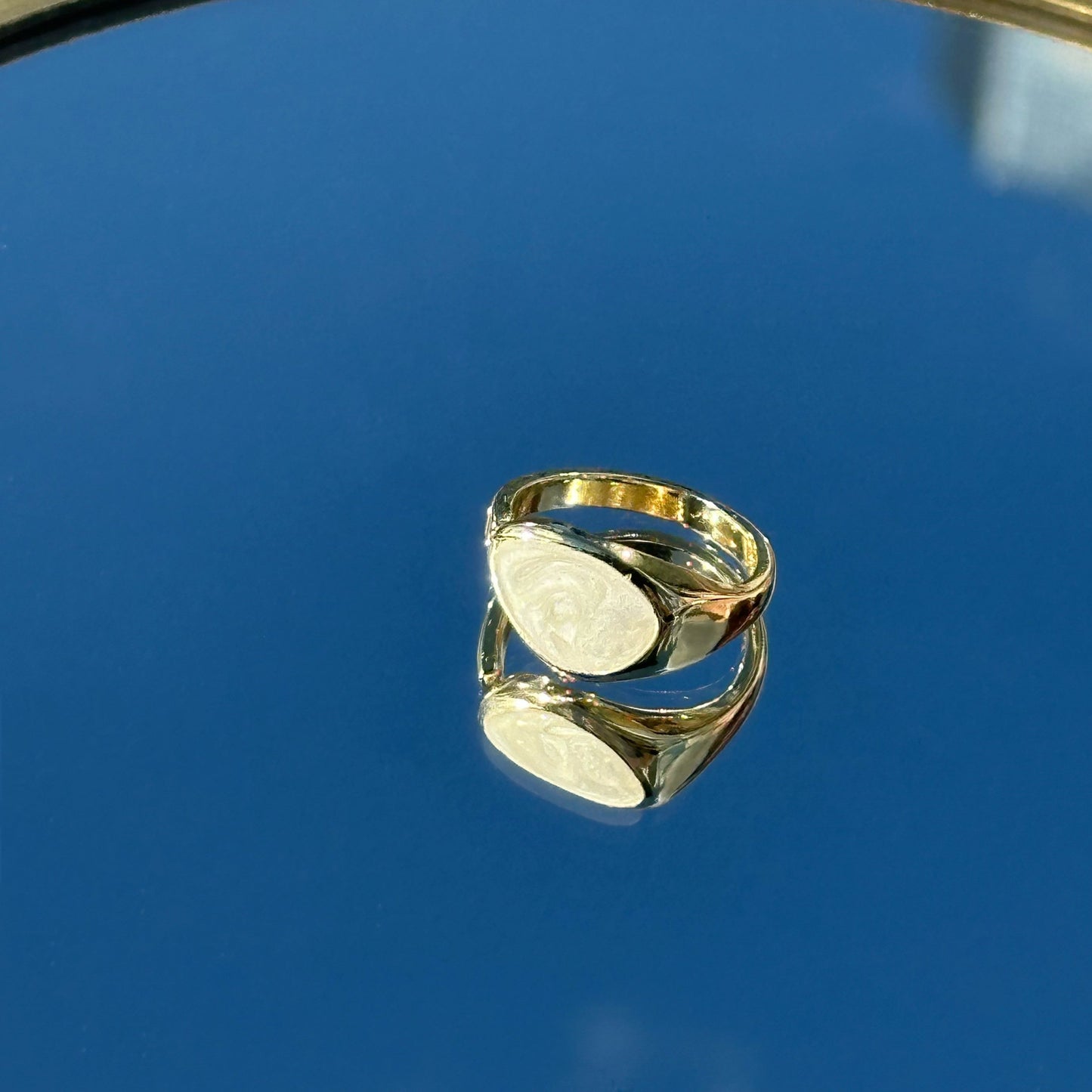 Bague en Pierre Précieuse Coquille Blanche